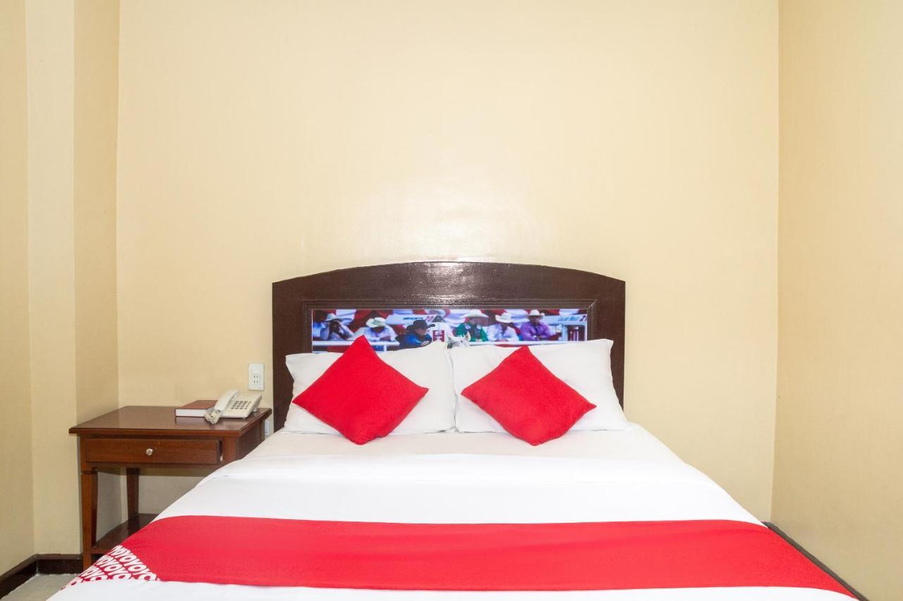 Oyo 133 Jazzy James Country Hotel 2 Davao Екстер'єр фото